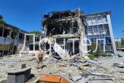 Завдано удару по ресторану в Донецьку, де зібрались окупанти (відео, фото)