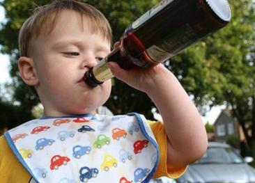 Нестача сну у ранньому віці призводить до ризику розвитку алкоголізму, - наукове дослідження 
