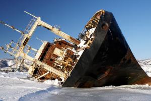 Медленно тонущий корабль. Как политика России губит ее экономику