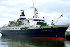 К Великобритании приближается корабль-призрак (ВИДЕО)