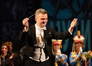 Дубль первый: Киевская оперетта презентовала 24 объекта своей «кинолаборатории» 