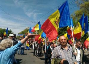 В Молдове ситуация близка к критической: денег хватает только на пенсии и зарплаты