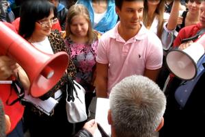 Под КГГА митинговали инвесторы ЖК «Комфорт Таун»