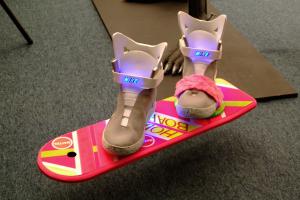 Технологии из фильма «Назад в будущее»: Ховерборд, новый способ летать над землей (фото, видео)