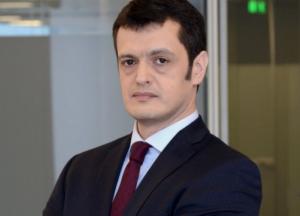 Яценюк: «Мы научились брать кредиты и уменьшать долги». Финансовый гений или …?