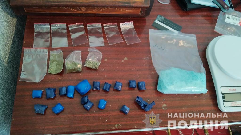 В Харькове военный торговал наркотиками