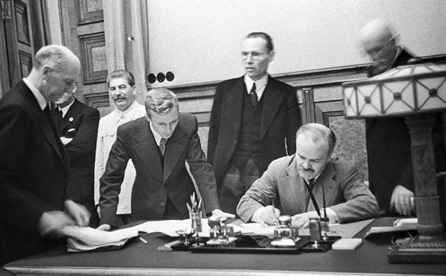 Пакт Молотова-Риббентропа