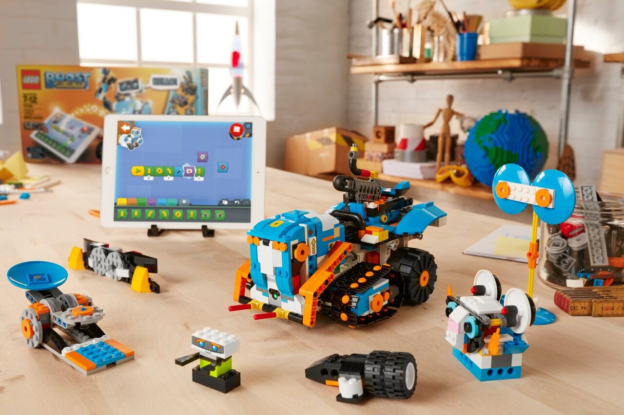 Конструкторы LEGO Boost и Mindstorms