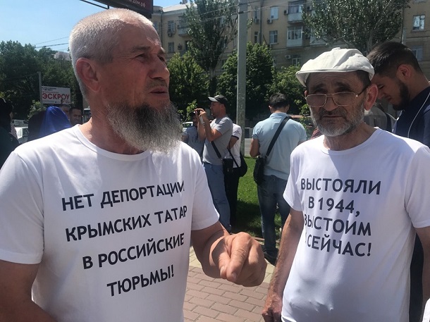 В России приговорили к огромным срокам крымских татар из Симферополя