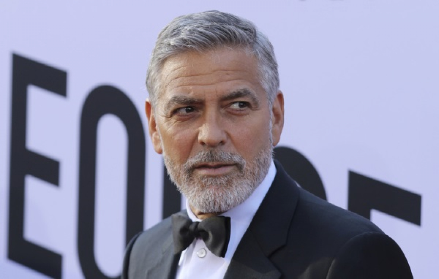 Джорж Клуни призвал к бойкоту отели, принадлежащие властям Брунея