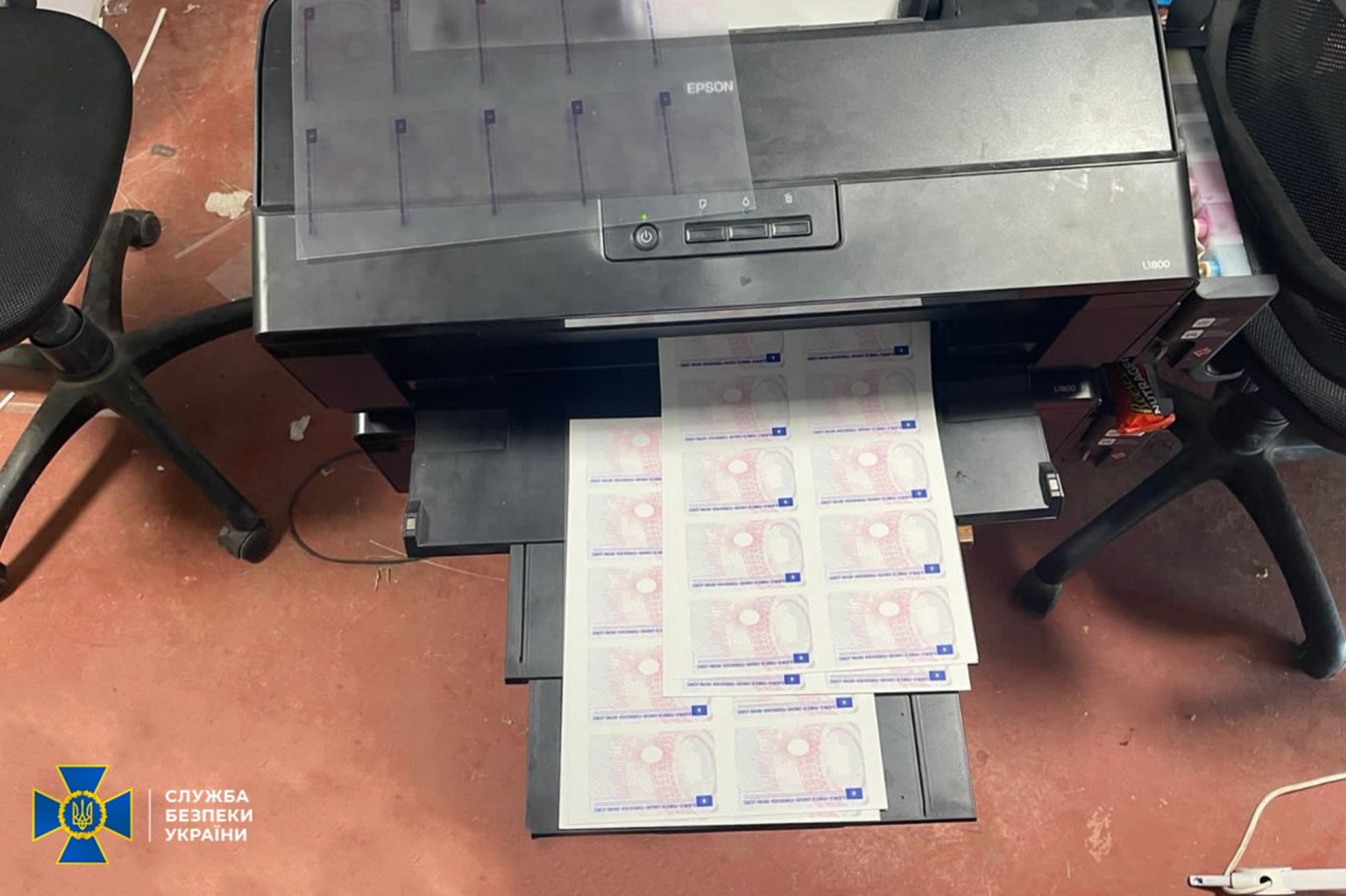 Во Львове разоблачили производство фальшивых документов