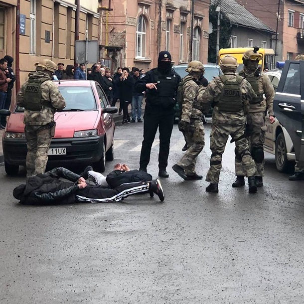 Задержание двух мужчин в Хусте