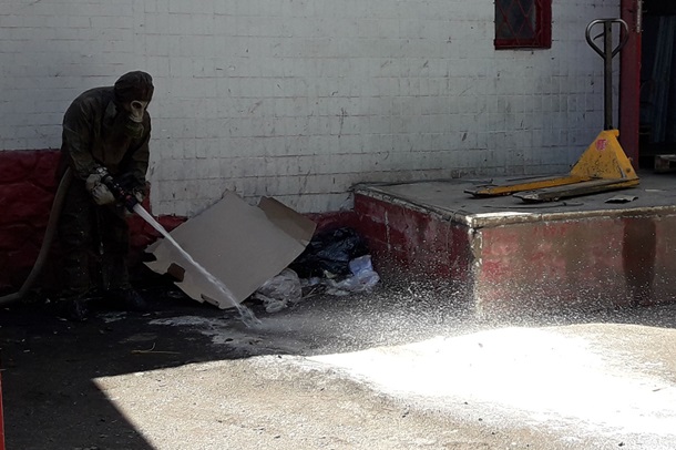 На почте в Хмельницкой области произошла утечка опасных химикатов