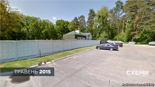 Вот какой вид имела забор вокруг админздания в мае 2015 года