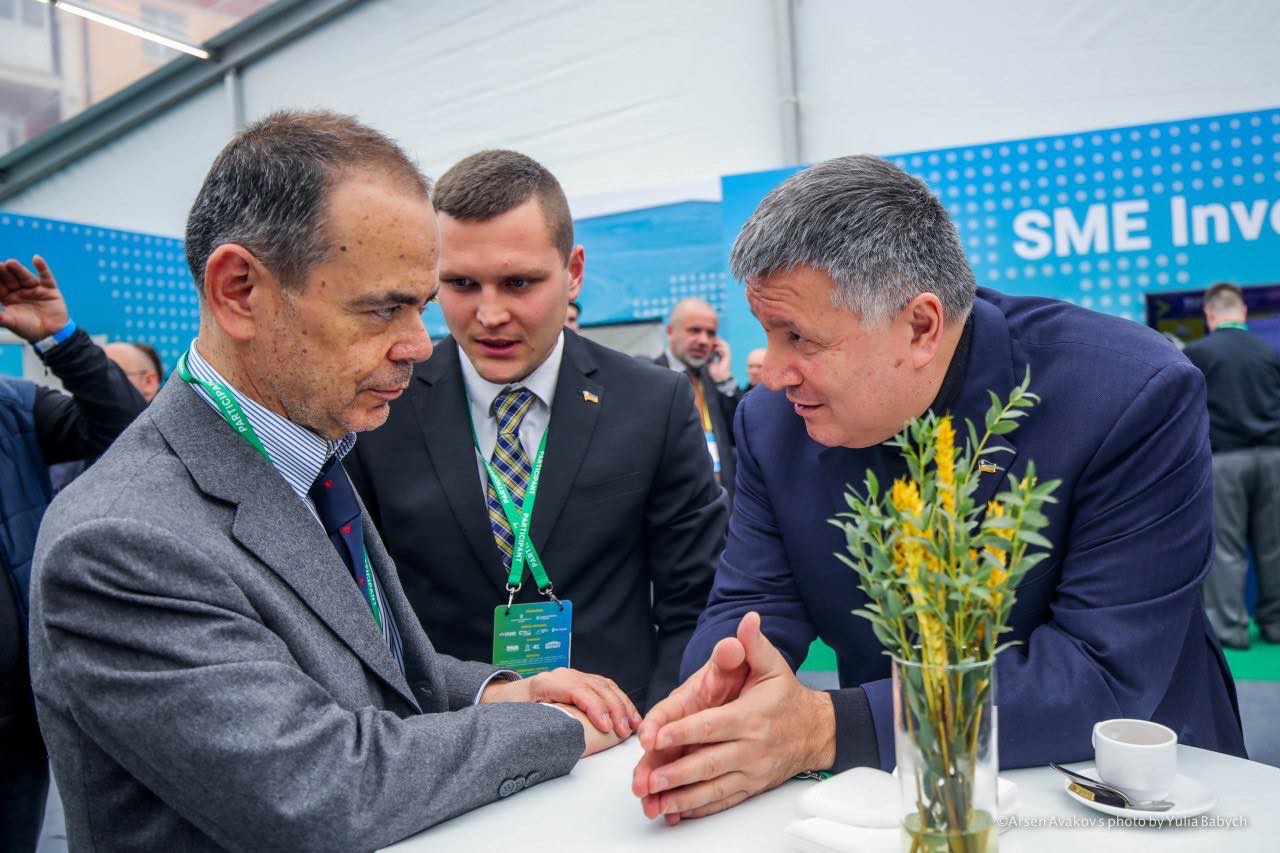 Аваков пообщался с итальянским послом о деле Маркива