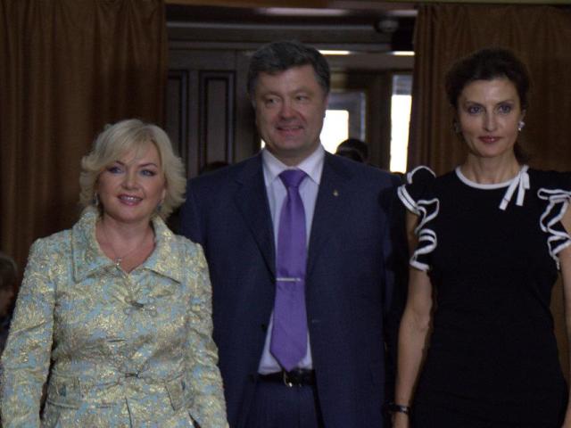 Оксана Билозир крестная мама дочерей Порошенко