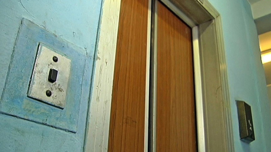 В Харькове девушку изнасиловали в лифте 