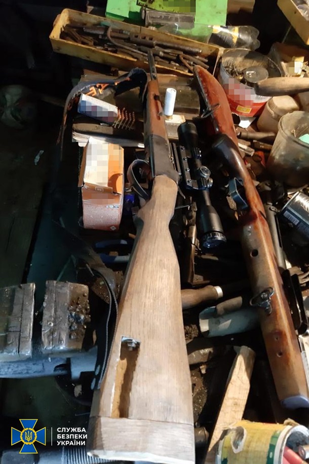 В Винницкой области группировка торговала оружием