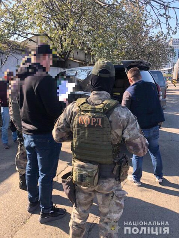 В Одессе задержали участников ОПГ, похитивших миллион долларов