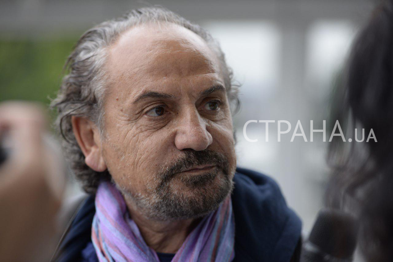 Савик Шустер