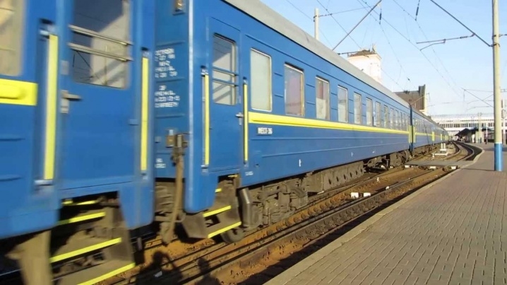 В пoeздe нaшли мeртвую пaccaжирку