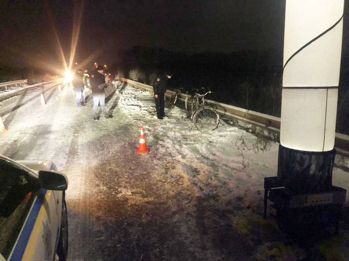 Под Черниговом в ДТП погибла беременная женщина