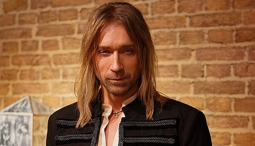 Олег Винник удивил сменой имиджа