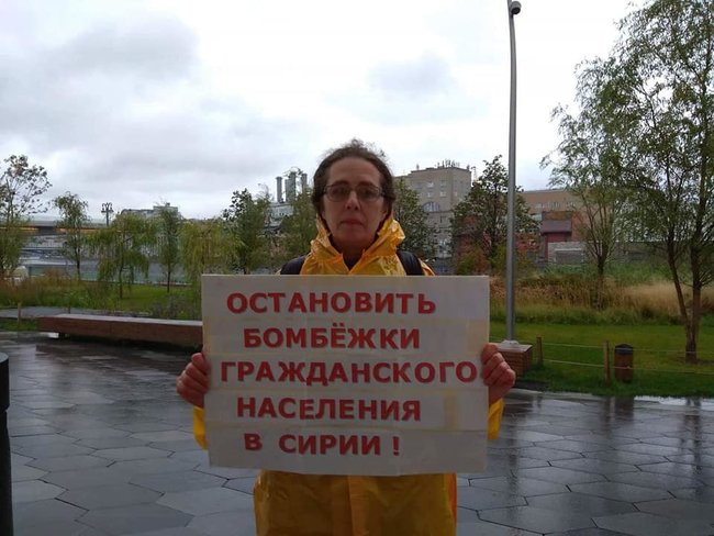 В Москве активисты выходили в одиночные пикеты