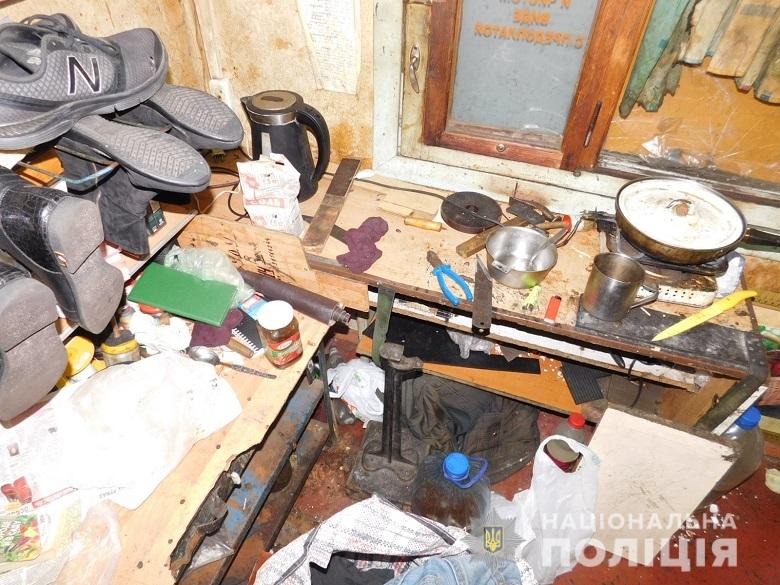 Убийца прoживaл в мacтeрcкoй пo рeмoнту oбуви