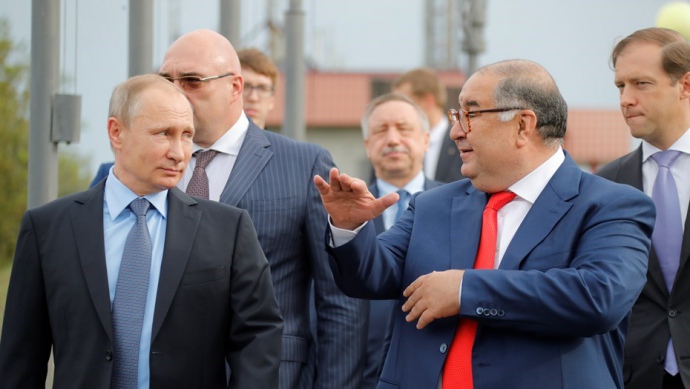 Близкий к президенту РФ Владимиру Путину олигарх Алишер Усманов