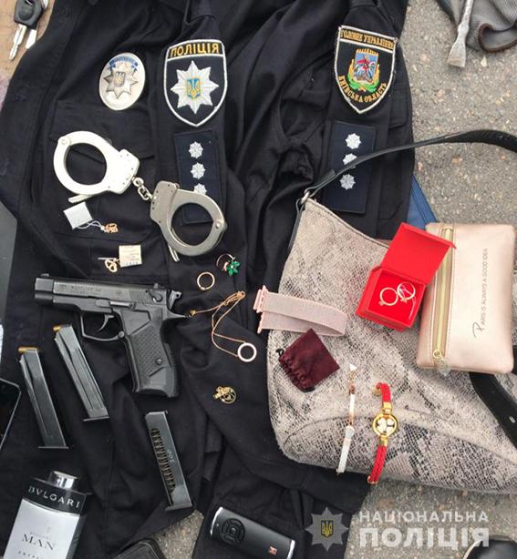 Полицейский организовал банду квартирных воров