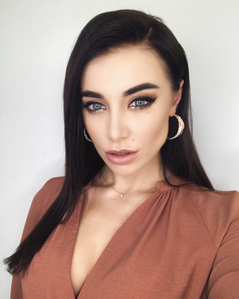 Участница шоу Холостяк Оля