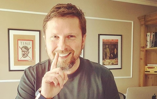 Анатолий Шарий