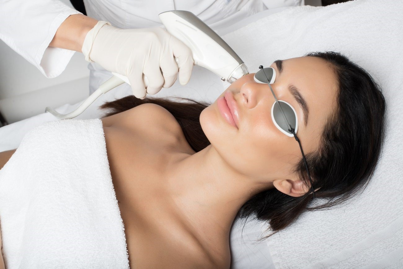 С помощью лазерной шлифовки