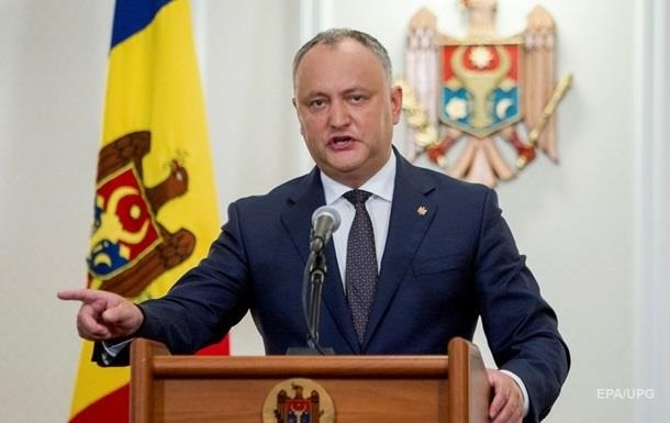 Додона снова отстранят от власти