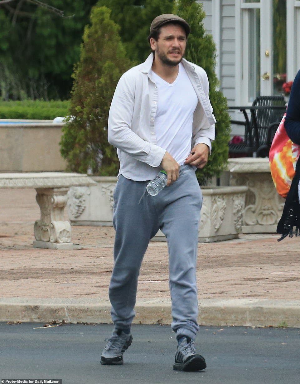 Кит Харингтон находится на лечении в клинике