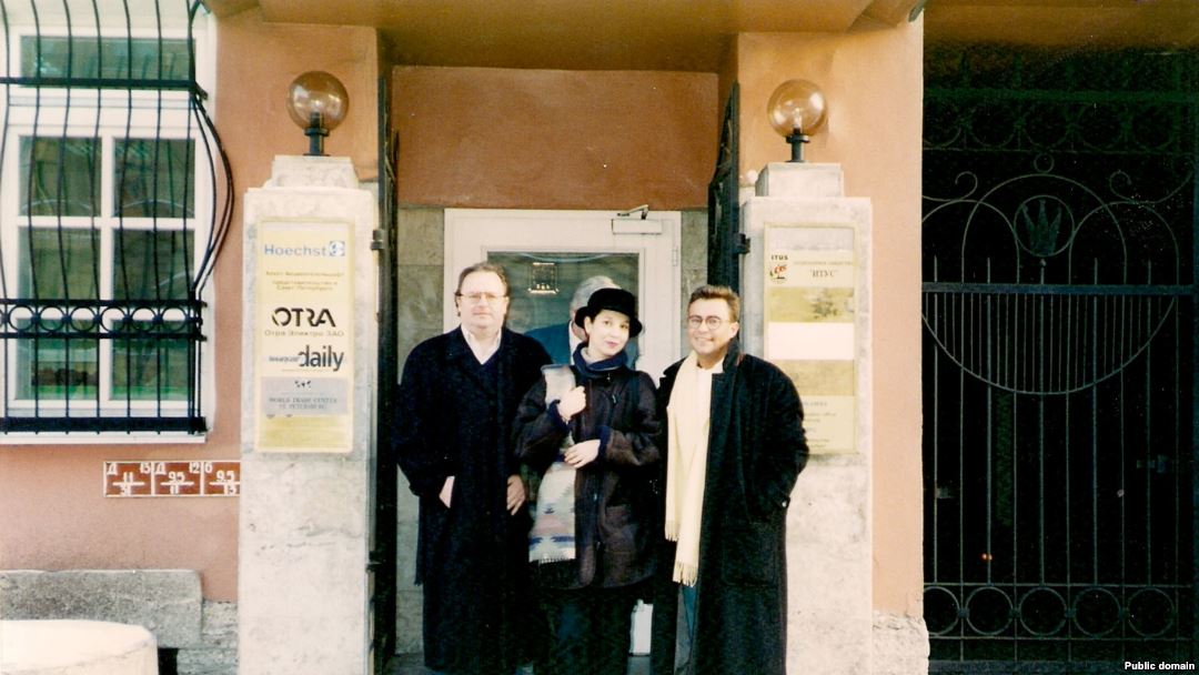 Адвокат Рудольф Риттер, крайний слева, фото в Петербурге в сентябре 1997 г.