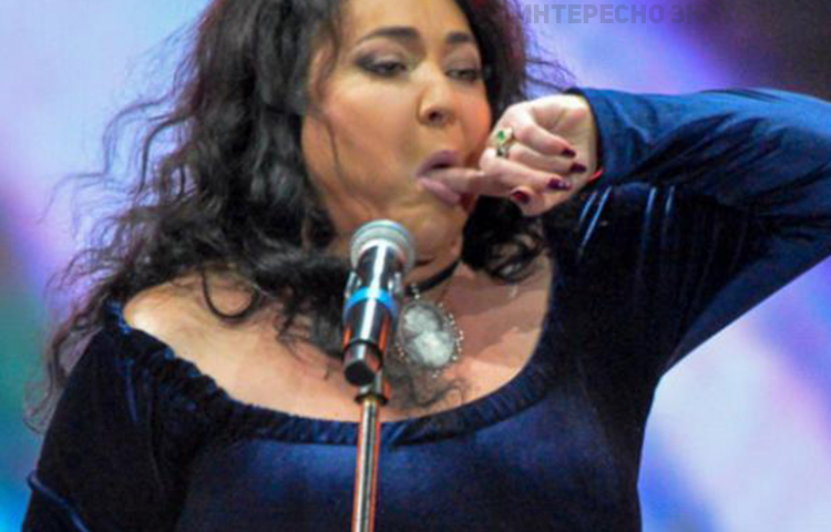 Лолиту Милявскую госпитализировали