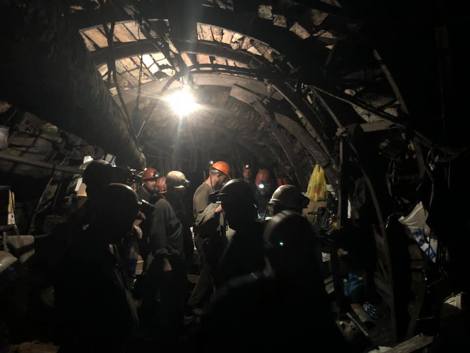 В Лисичанске бастуют шахтеры