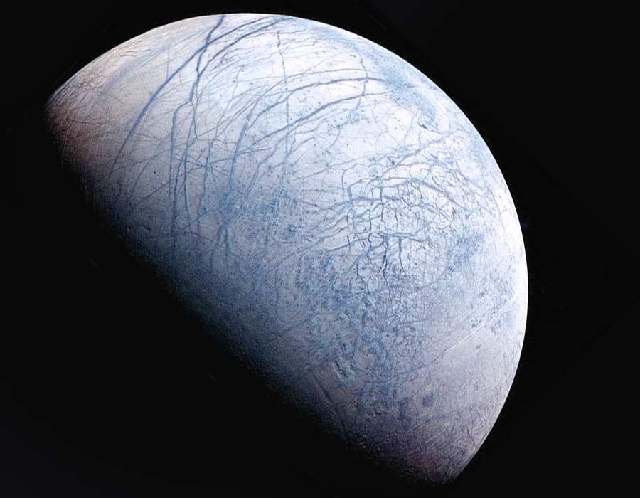 Ледяная поверхность Европы