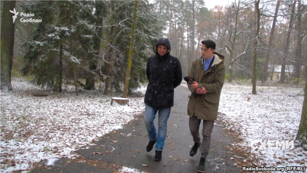 Заместитель руководителя комплекса «Крепость» Сергей Беспалый жалуется, что дома требуют ремонта