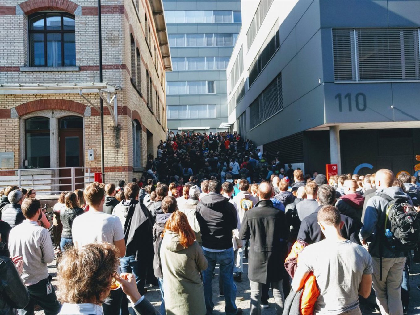 Демонстрация протеста сотрудников Google в Цюрихе