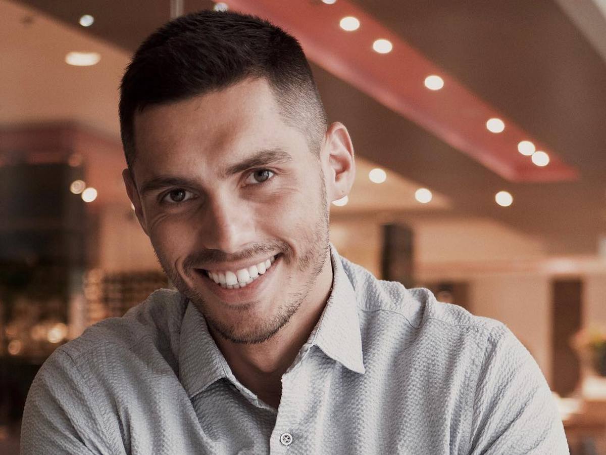 Никита Добрынин на шоу Холостяк