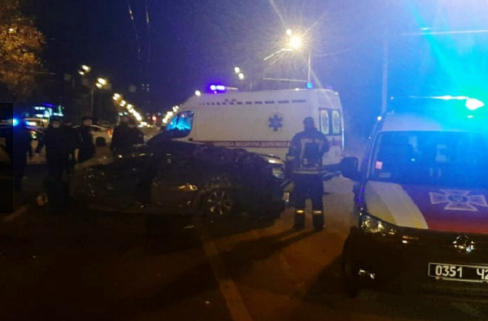 В Днепре в ДТП столкнулись пять автомобилей