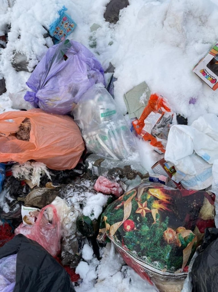 В Киевской области обнаружено масштабное захоронение опасных отходов