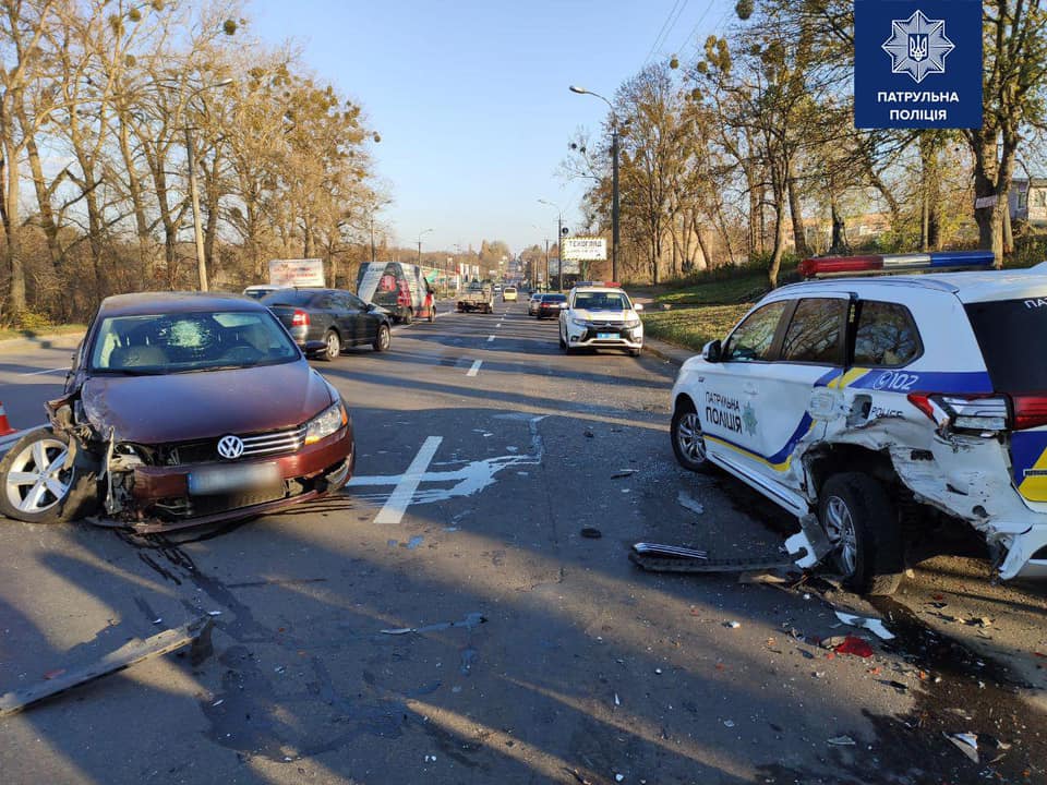 Нетрезвый водитель сбил патрульных в Ровенской области