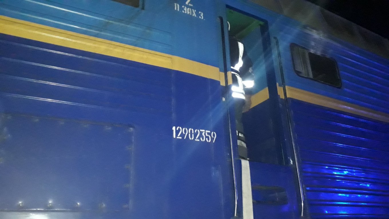 Спасатели ликвидировали пожар на локомотиве