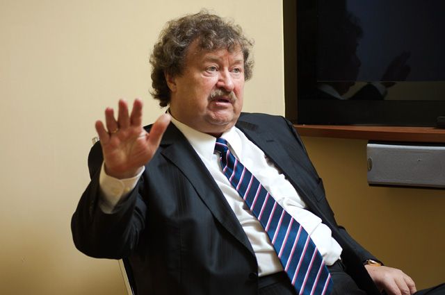 Виктoр Хмaрин