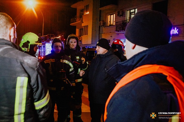 В Тернополе при тушении огня в сауне пострадали пожарные