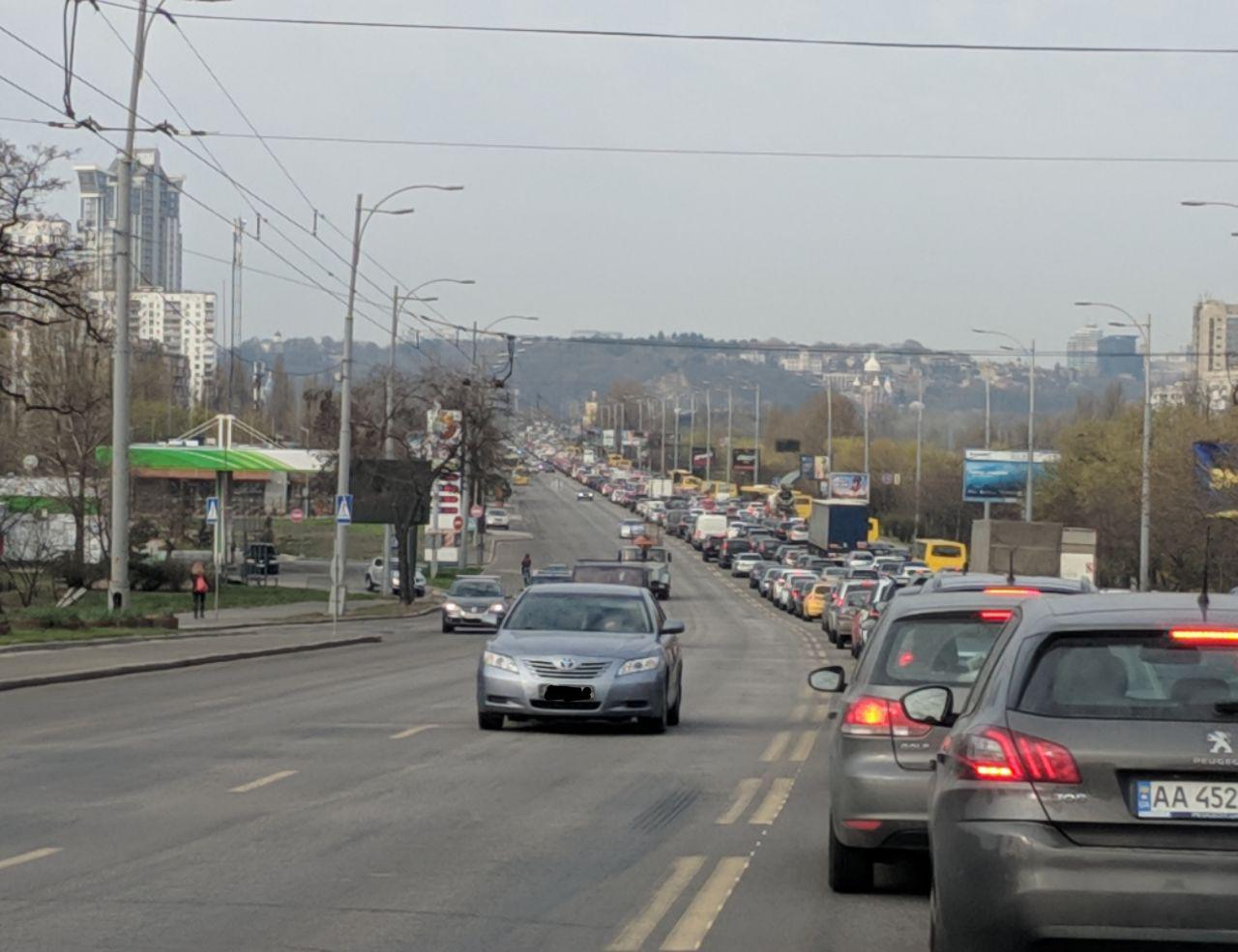 Киев сковали пробки